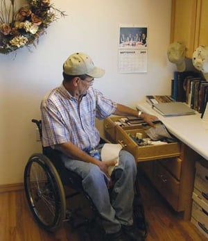 wheelchair_desk