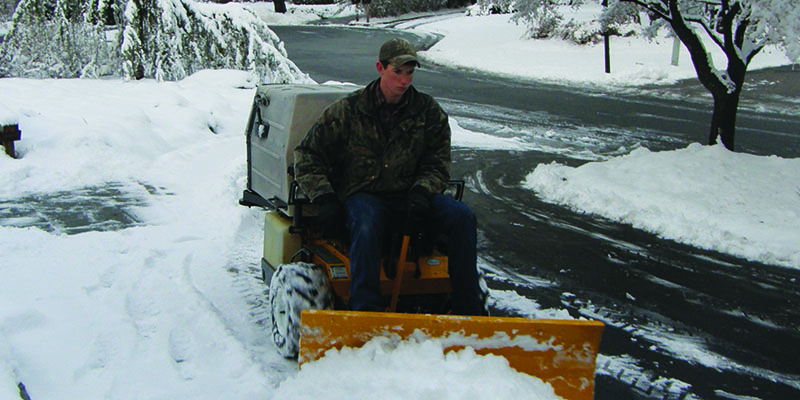 Steinhauer_snow_blowing-th